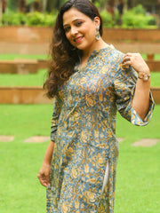 Kurta Pintucks Indigo Mustard