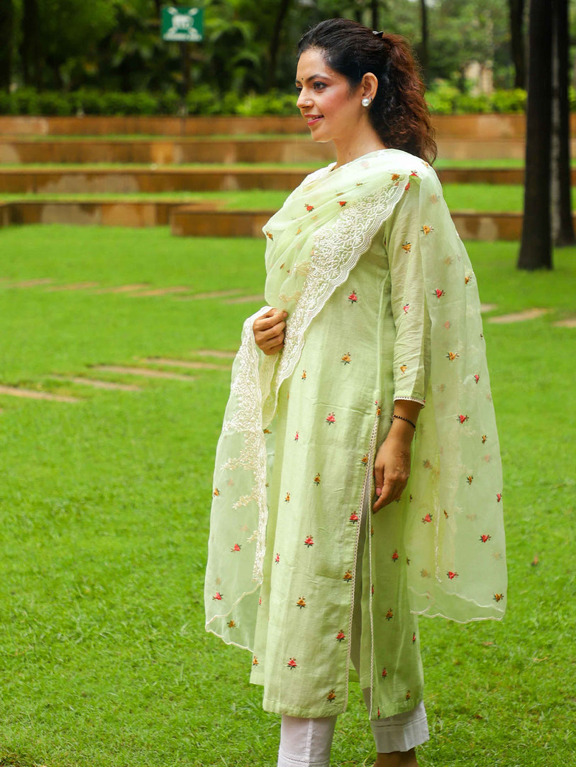 Linen Embroidery With Organza Duapatta Green