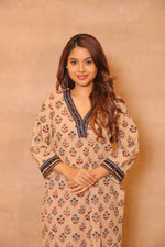 Load image into Gallery viewer, Beige Embroidary Kurta
