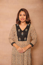 Load image into Gallery viewer, Bagru Hand Embroidery yoke kurta
