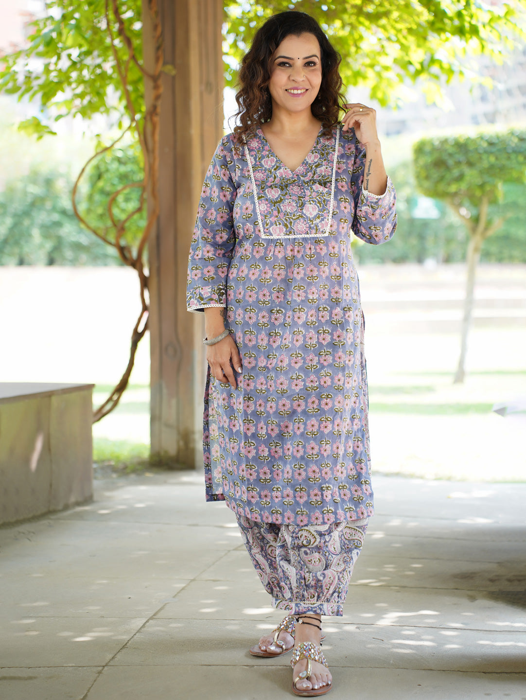 Women's Cotton Blue & Pink Kurti