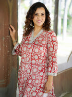 Load image into Gallery viewer, Women&#39;s Cotton Red &amp; White Kurti
