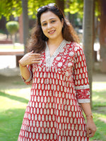 Load image into Gallery viewer, Women&#39;s Red &amp; White A-Line Cotton Kurta
