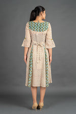 Load image into Gallery viewer, Women&#39;s Savannah Dress
