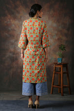 Load image into Gallery viewer, Women&#39;s Aparna Kurta (Macaw)
