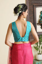 Load image into Gallery viewer, Women&#39;s Laila Emerald Green Blouse
