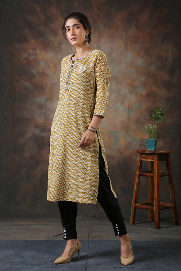 Women's  Anuradha  Kurta